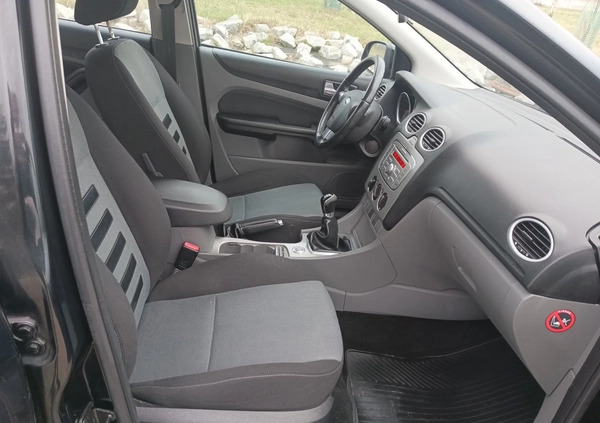 Ford Focus cena 16800 przebieg: 180000, rok produkcji 2010 z Raciąż małe 301